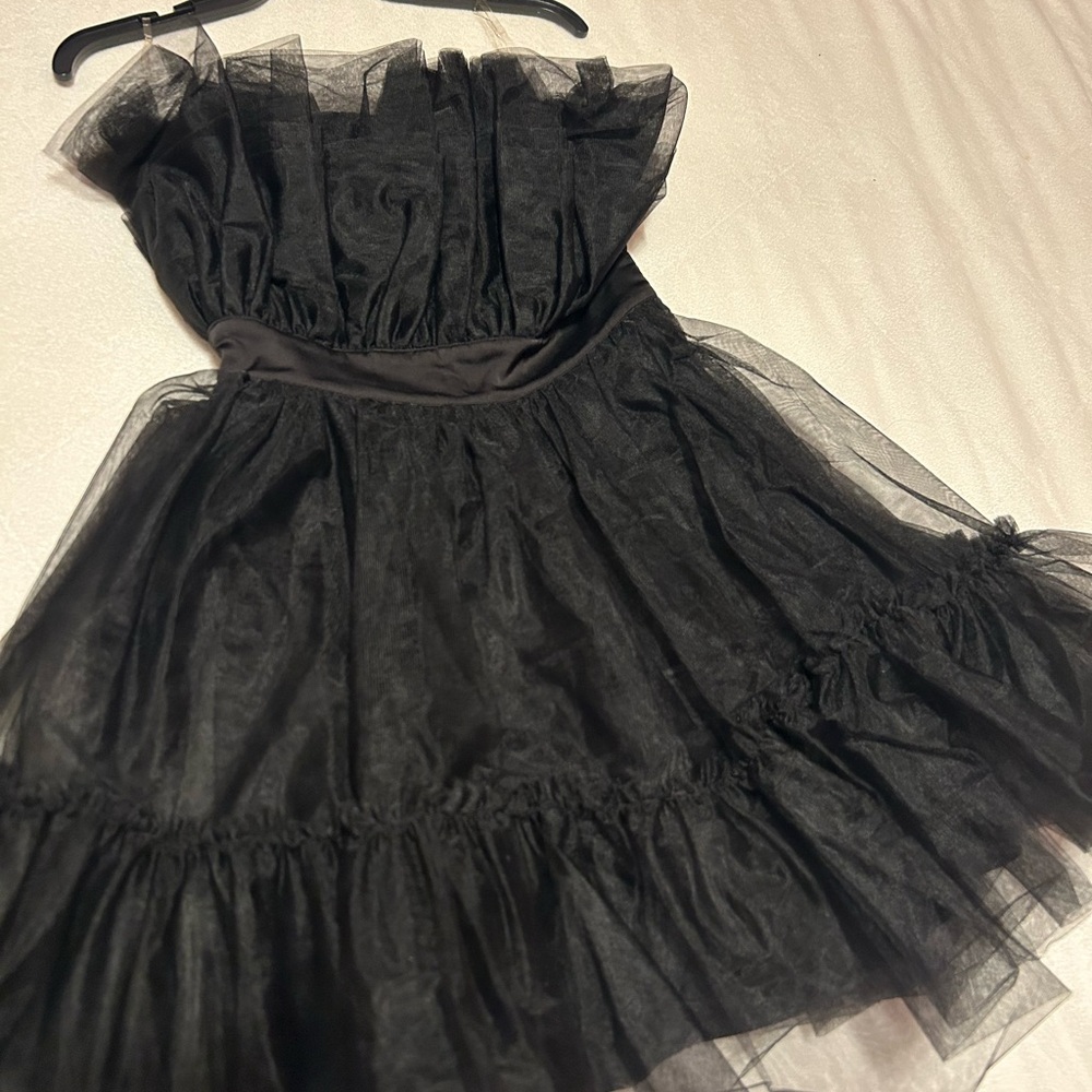 Elegant Black Dress - perfect for a dance or party